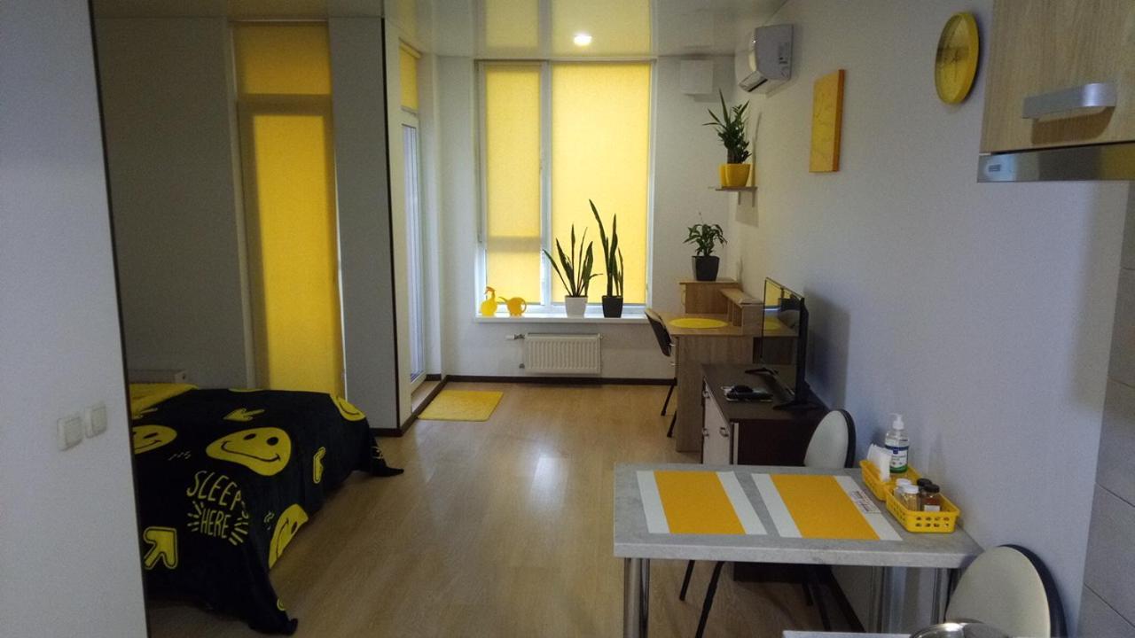 Positive Smile Studio Apartment In The Colorful Comfort Town Residental Complex. Kt-06. Kyiv Exterior photo