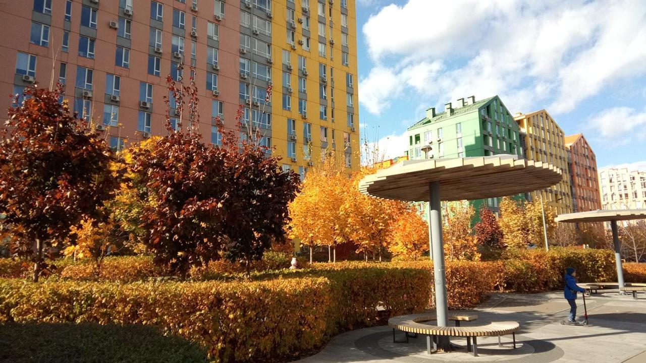 Positive Smile Studio Apartment In The Colorful Comfort Town Residental Complex. Kt-06. Kyiv Exterior photo